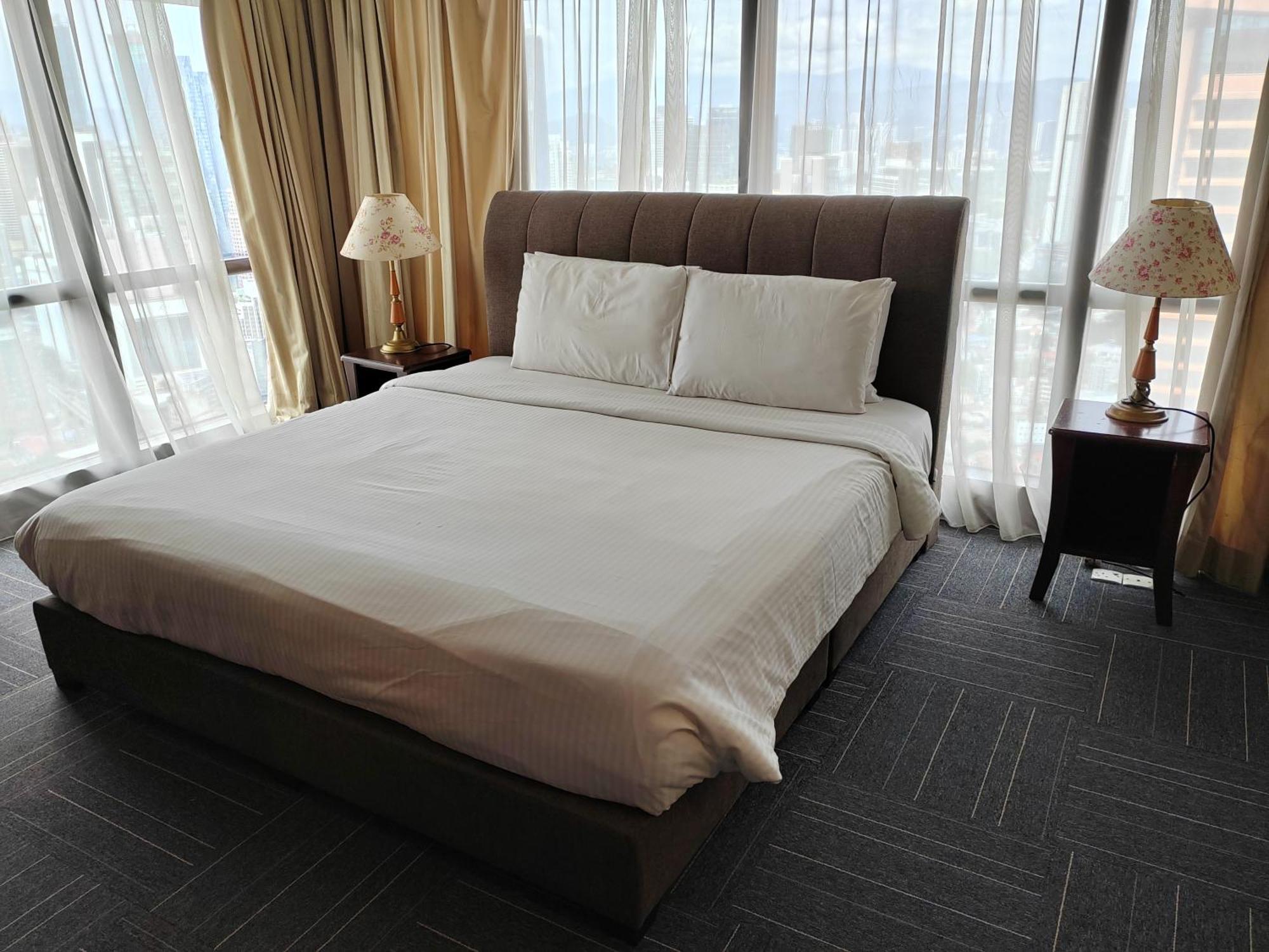 Kl Continew At Times Square Apartment